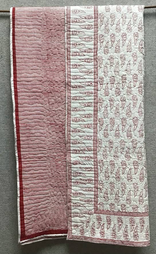 Quilted throw blanket 60X80 Abbey Paisley Red