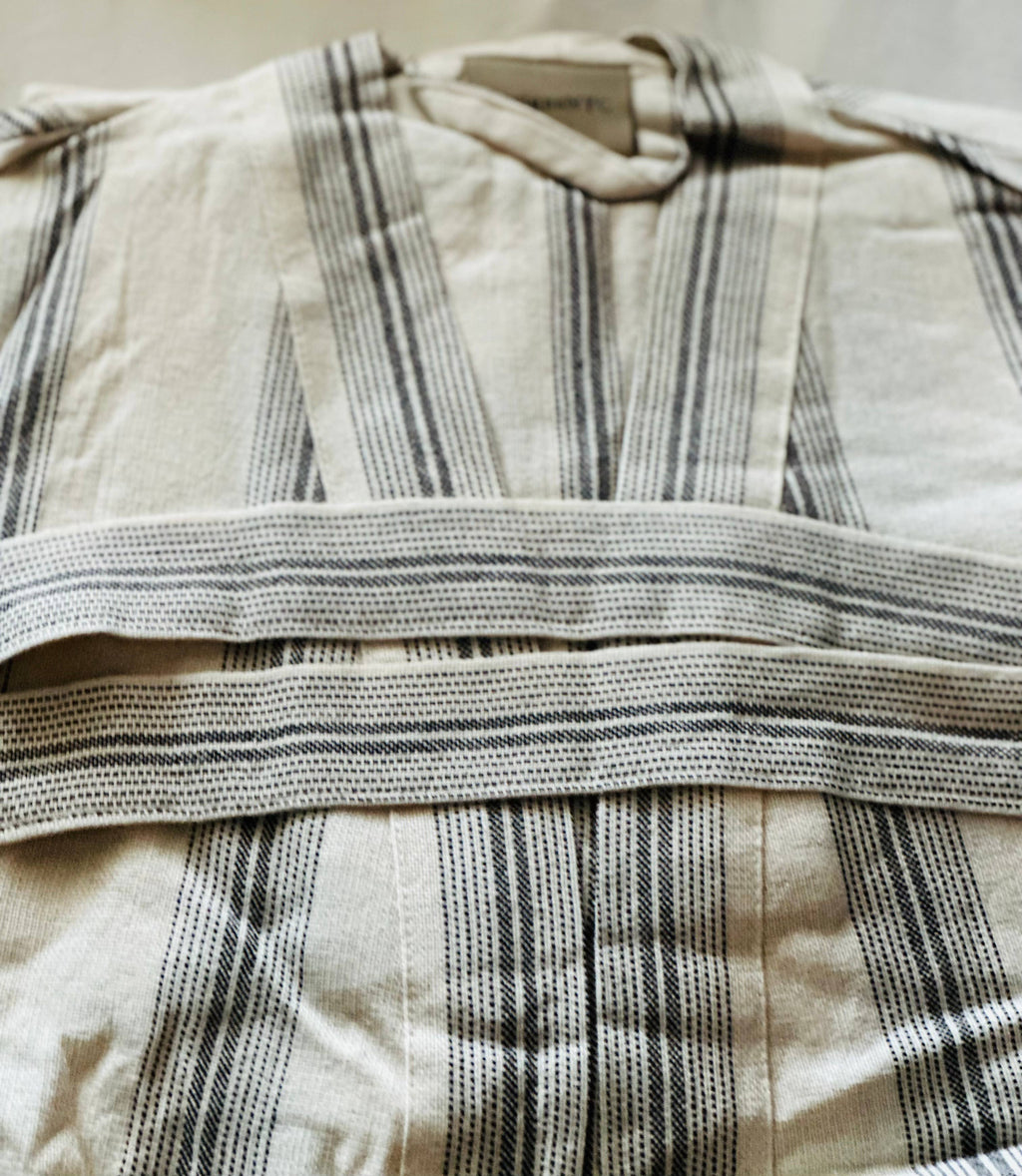 Handwoven striped pattern short bathrobe, loungewear, Gray