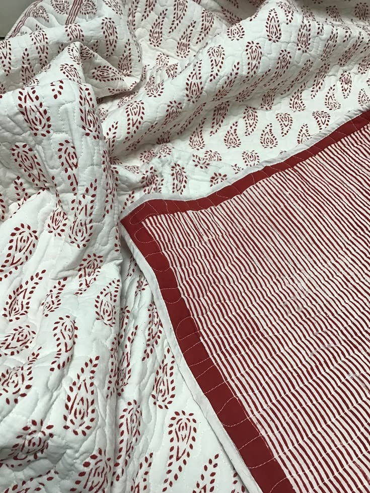 Quilted throw blanket 60X80 Abbey Paisley Red