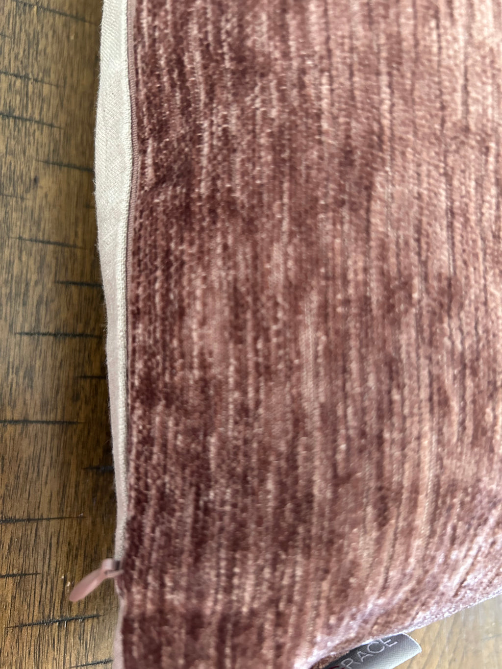 Dainty Pillow Chenille Burlwood Pink 14"x20"