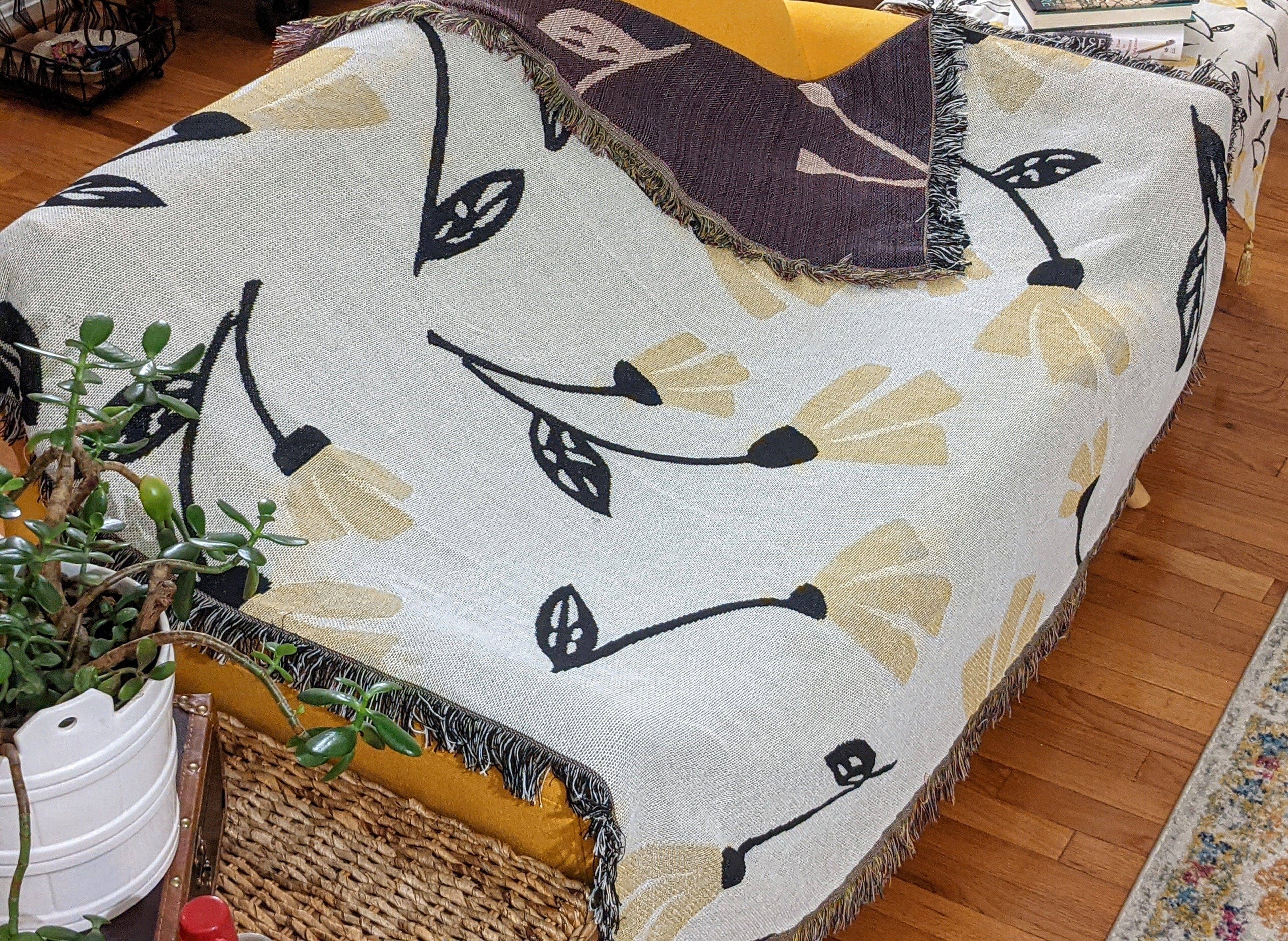 Yellow Fleur Botanical Sunshine Golden Floral Woven Tapestry Throw Blanket - 50” x 60” (18112)
