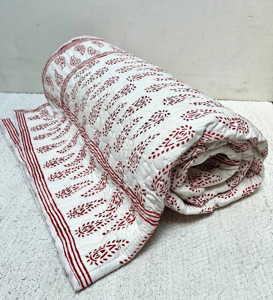 Quilted throw blanket 60X80 Abbey Paisley Red