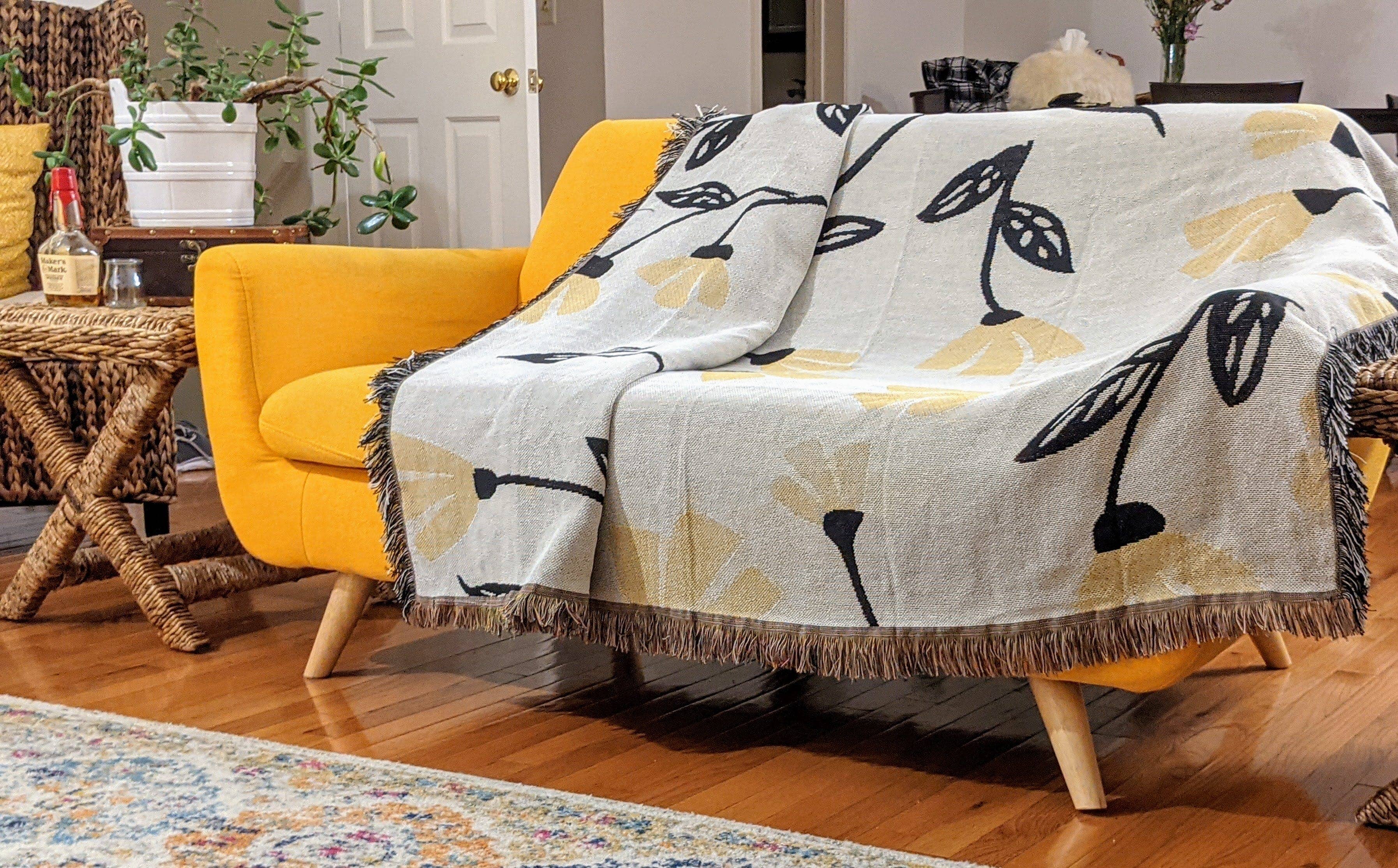 Yellow Fleur Botanical Sunshine Golden Floral Woven Tapestry Throw Blanket - 50” x 60” (18112)