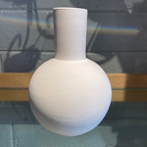 Pico Vase-White : One