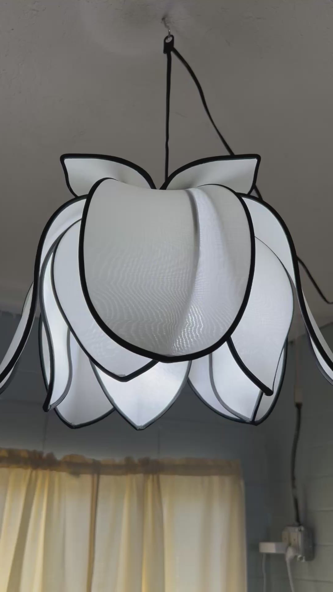 Hanging Blooming Lotus Lamp - White