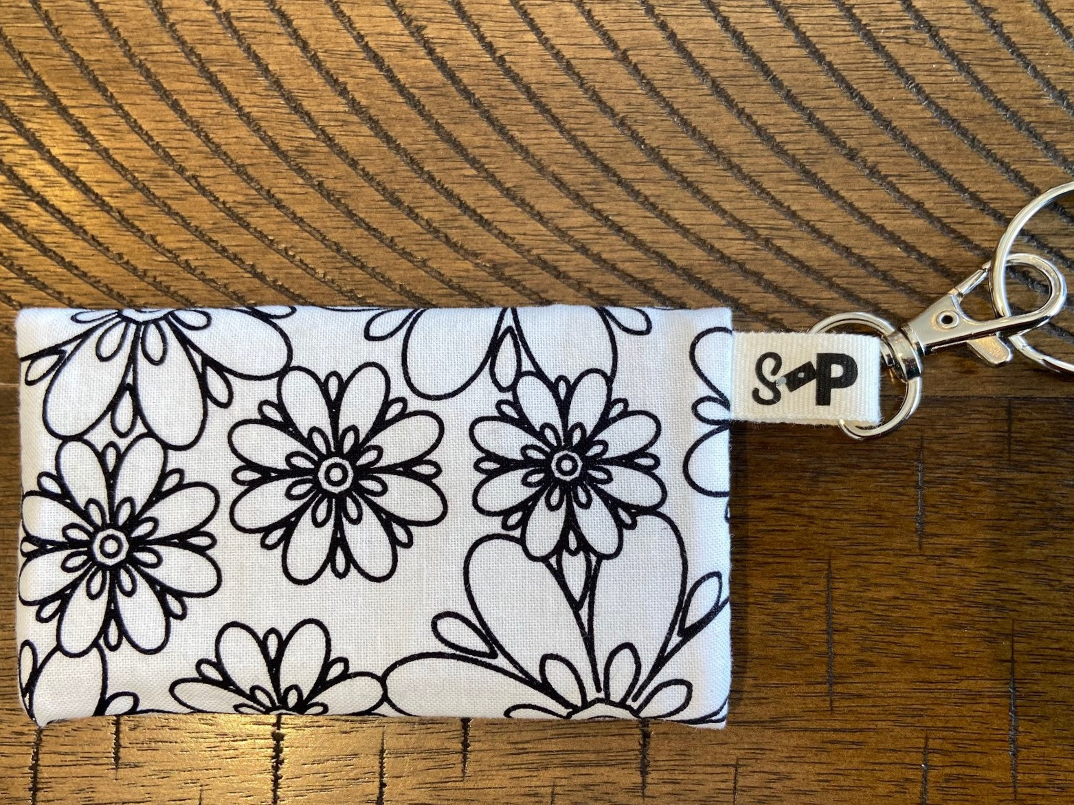 Color Your Own Snappy Pouches