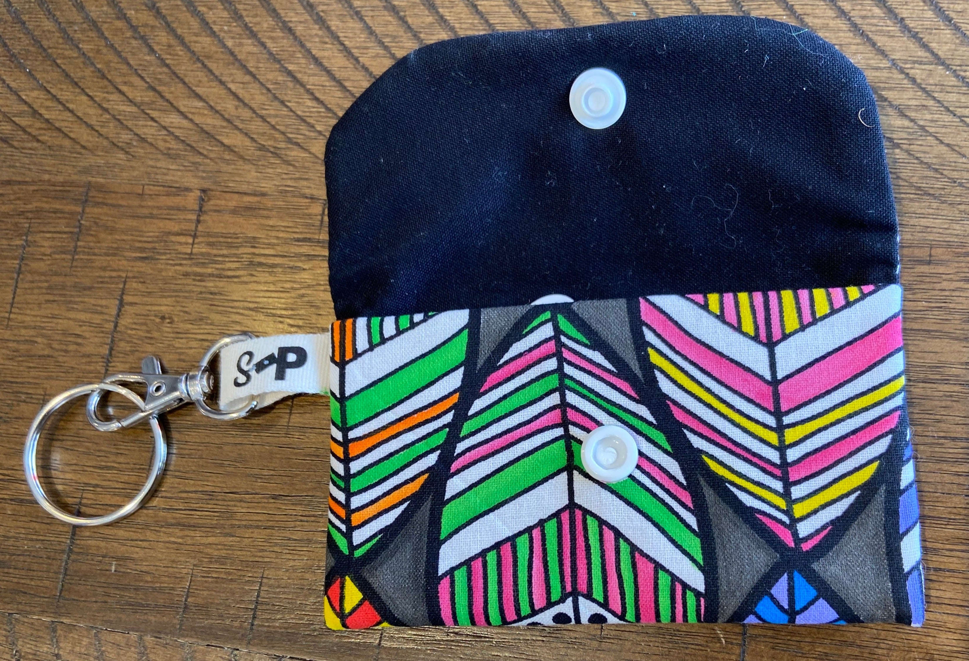 Color Your Own Snappy Pouches