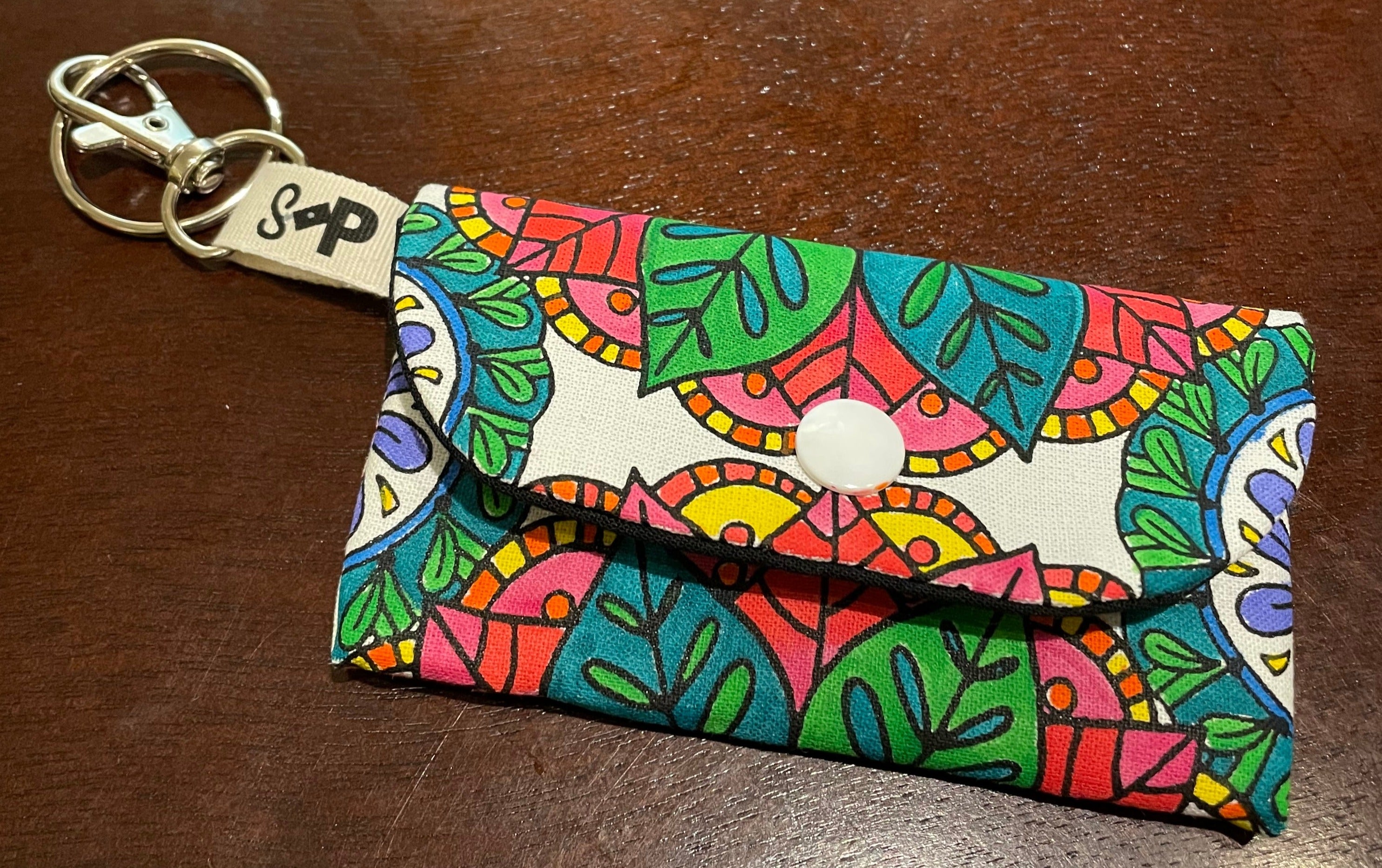 Color Your Own Snappy Pouches