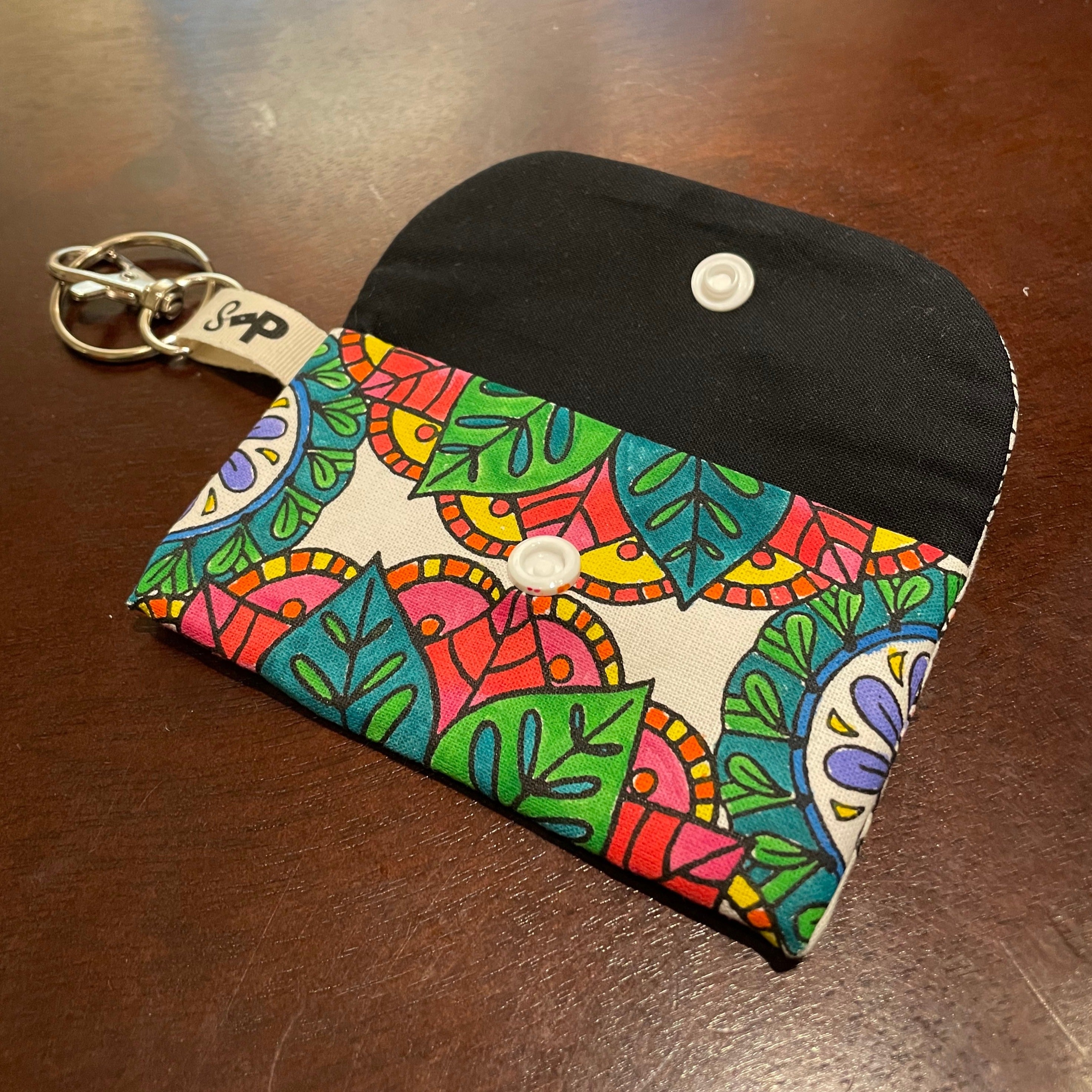 Color Your Own Snappy Pouches